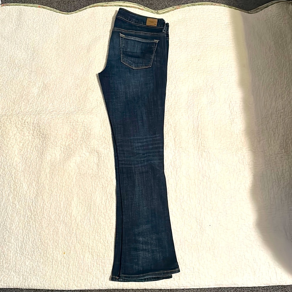 Women’s skinny kick jeans